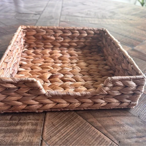 IKEA Woven Square Napkin Holder - Natural Straw - Picture 4 of 9